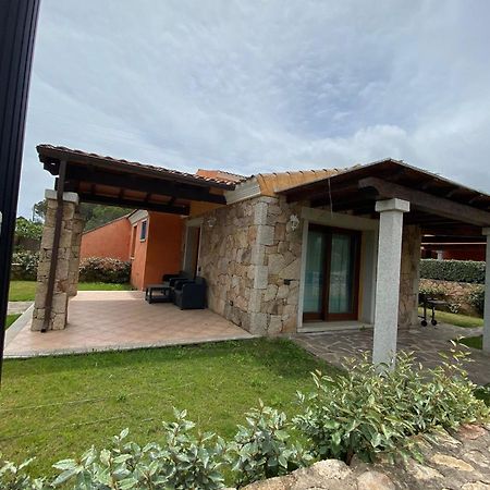 Villa Azzurra Sul Mare Budoni Exterior foto