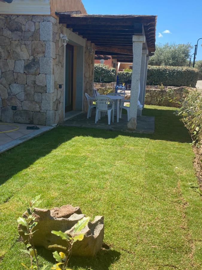Villa Azzurra Sul Mare Budoni Exterior foto